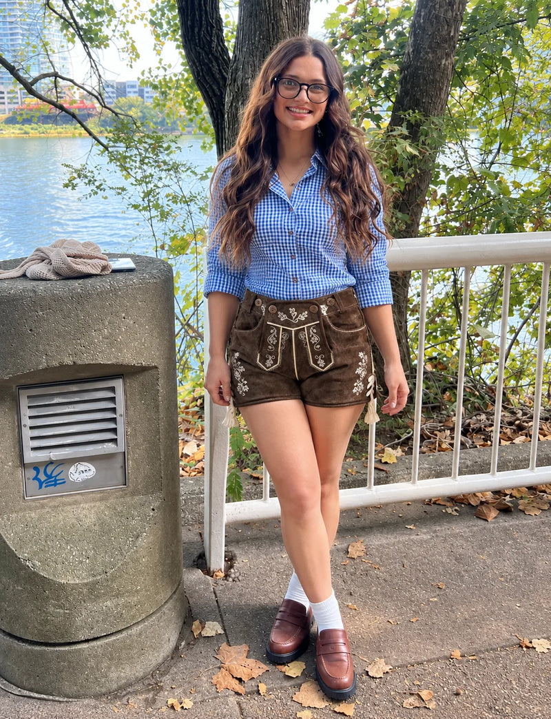 women lederhosen